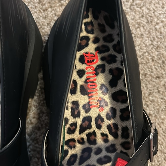 Demonias. Size 11 Black Cat themed Mary Jane Shoes with animal print.  NWOT - Picture 2 of 5